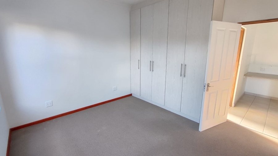 2 Bedroom Property for Sale in Stilbaai Wes Western Cape